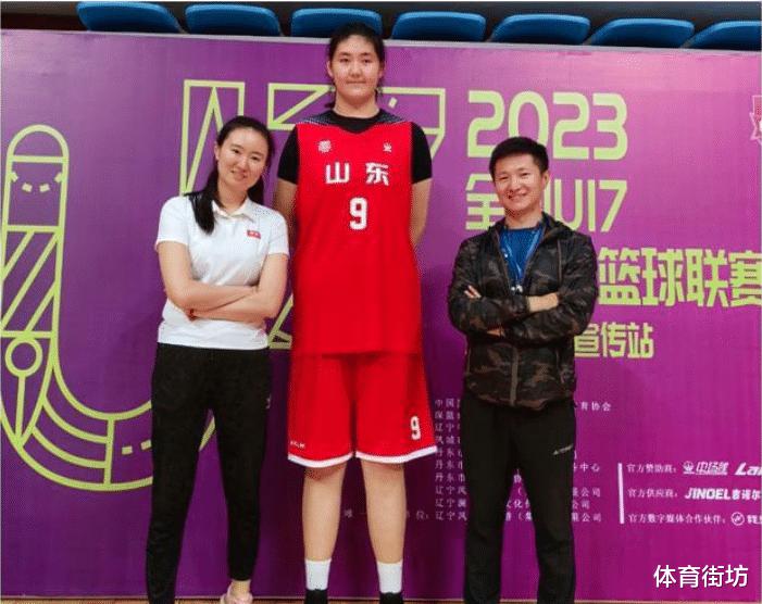 悬念揭晓，2米28女武神加入中国女篮，携手王桂芝，冲击亚洲冠军