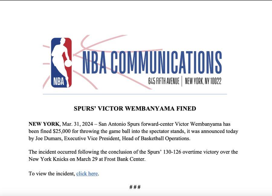 NBA官方公布罚单：文班亚马被罚2.5万美元 因庆祝胜利把球扔上看台(2)