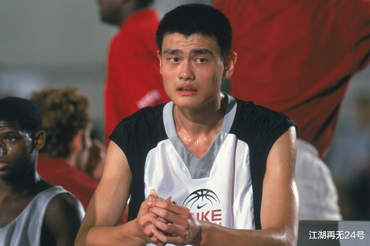 杨瀚森想去NBA难度有多大？看看当年姚明选秀，上海队对火箭队要求就知道了(2)