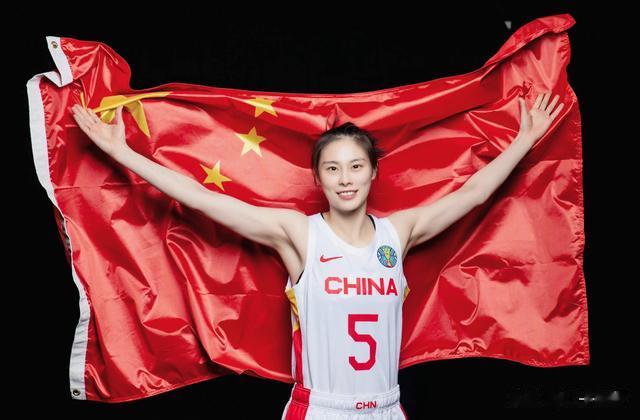 入选女篮国家队，郑薇的选人标准不一般