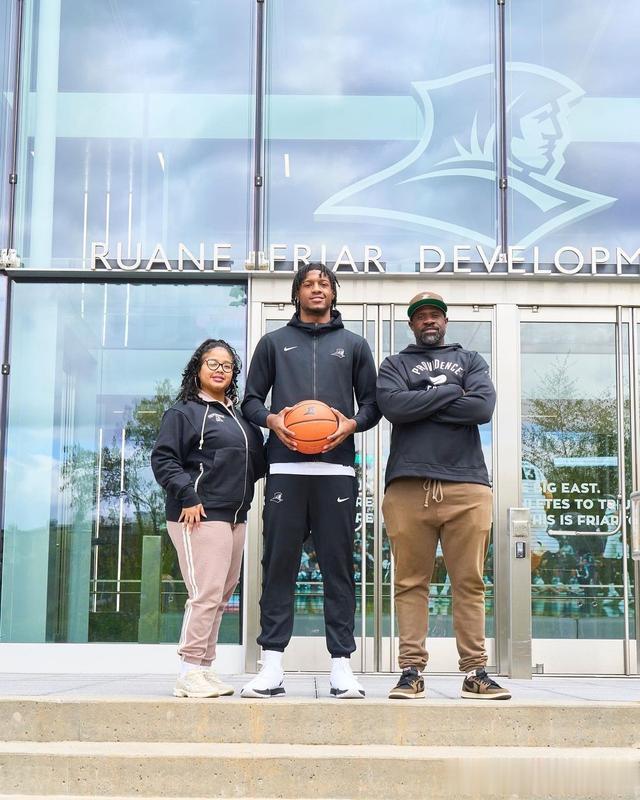 2025届五星侧翼贾米尔-琼斯承诺加盟NCAA普罗维登斯学院(2)