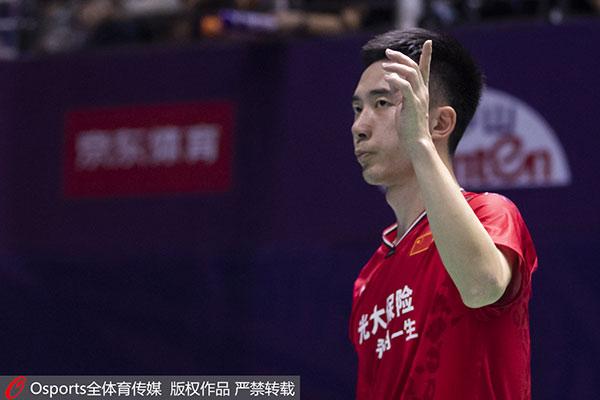 黄宇翔连得12分神奇逆转，石宇奇带伤上场输球丨中公赛首轮(3)