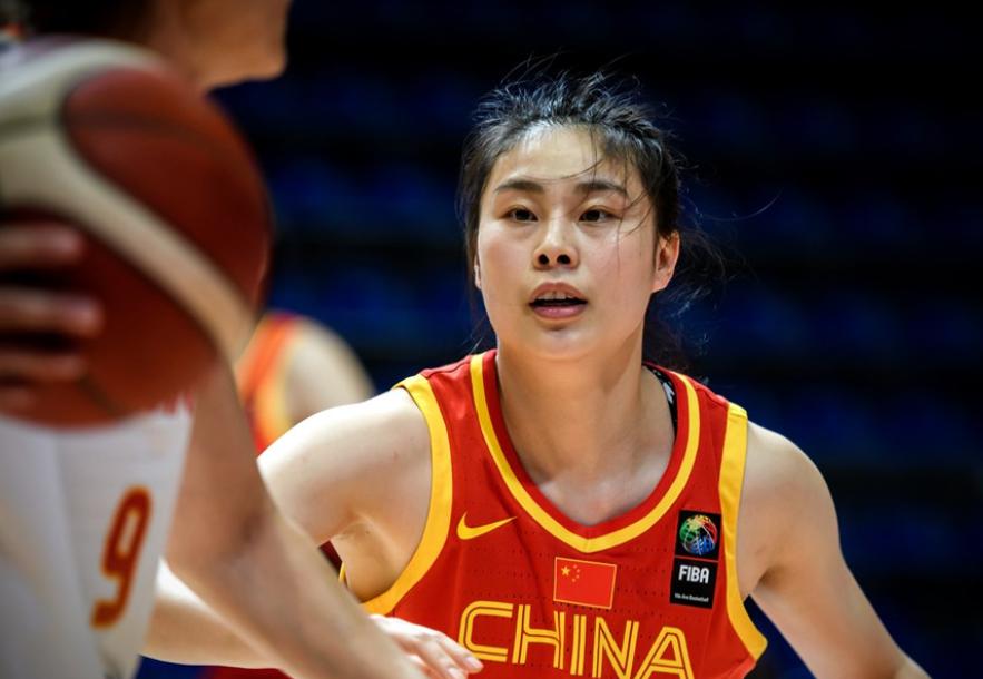 大爆冷！中国女篮神奇逆袭世界第三，克服困难提前进军奥运会(3)
