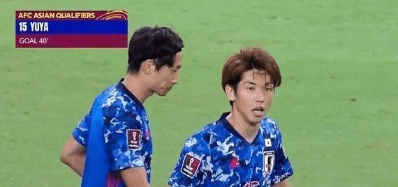 2场2争议，李铁对日本又被球迷抓把柄，惹骂声一片：0：1自找的！(4)