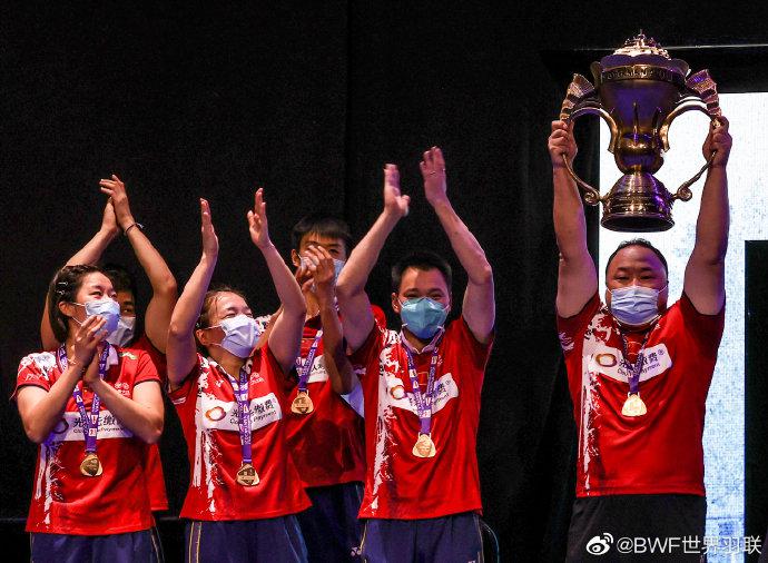 CCTV5直播：中国队3-1横扫日本霸气夺冠，尤伯杯再冲第15冠(1)