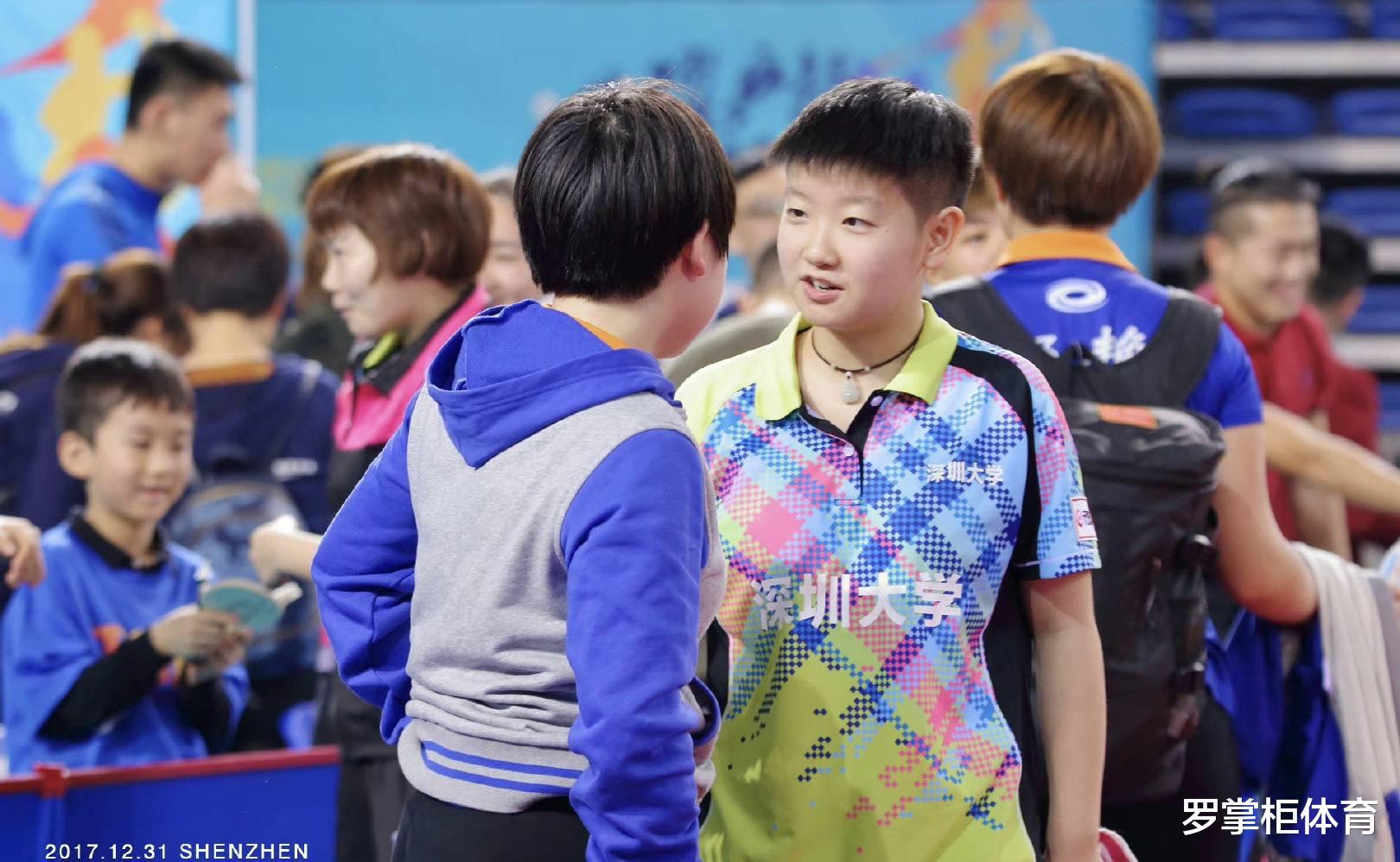 国乒2位世界冠军童年照曝光，萌翻了！几分像从前，谁变化最大？
