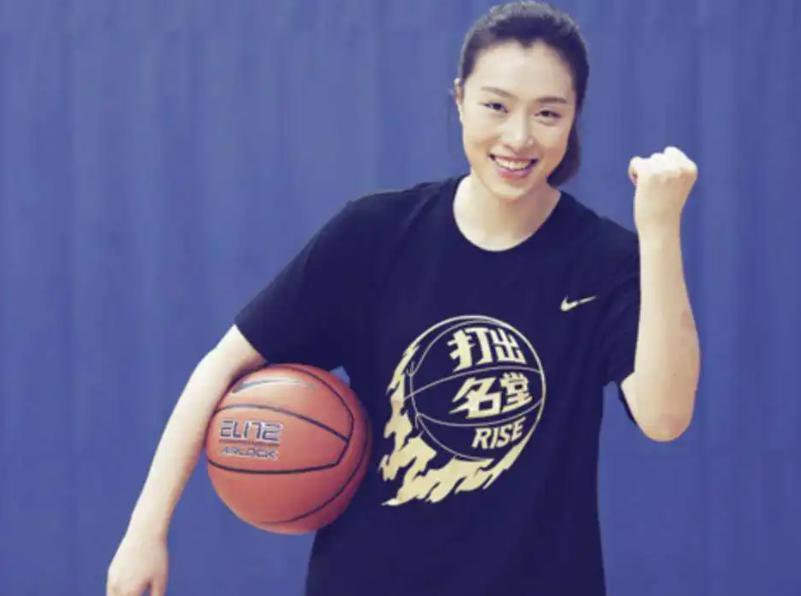 女篮的主力球员邵婷，是冠军得主也是博士生，实现人生双向开花(5)
