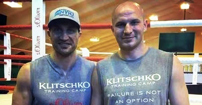 小克里琴科陪练本周复出拳坛，身高2.06米，计划连续12场KO对手(1)