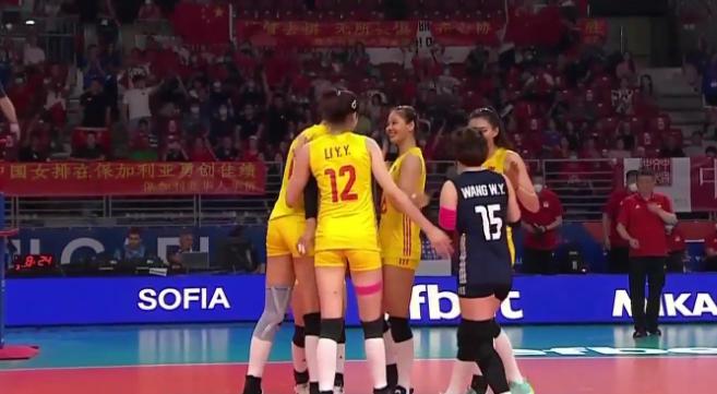 结束3连败！中国女排3-0横扫波兰，袁心玥爆发，总决赛希望大增(4)