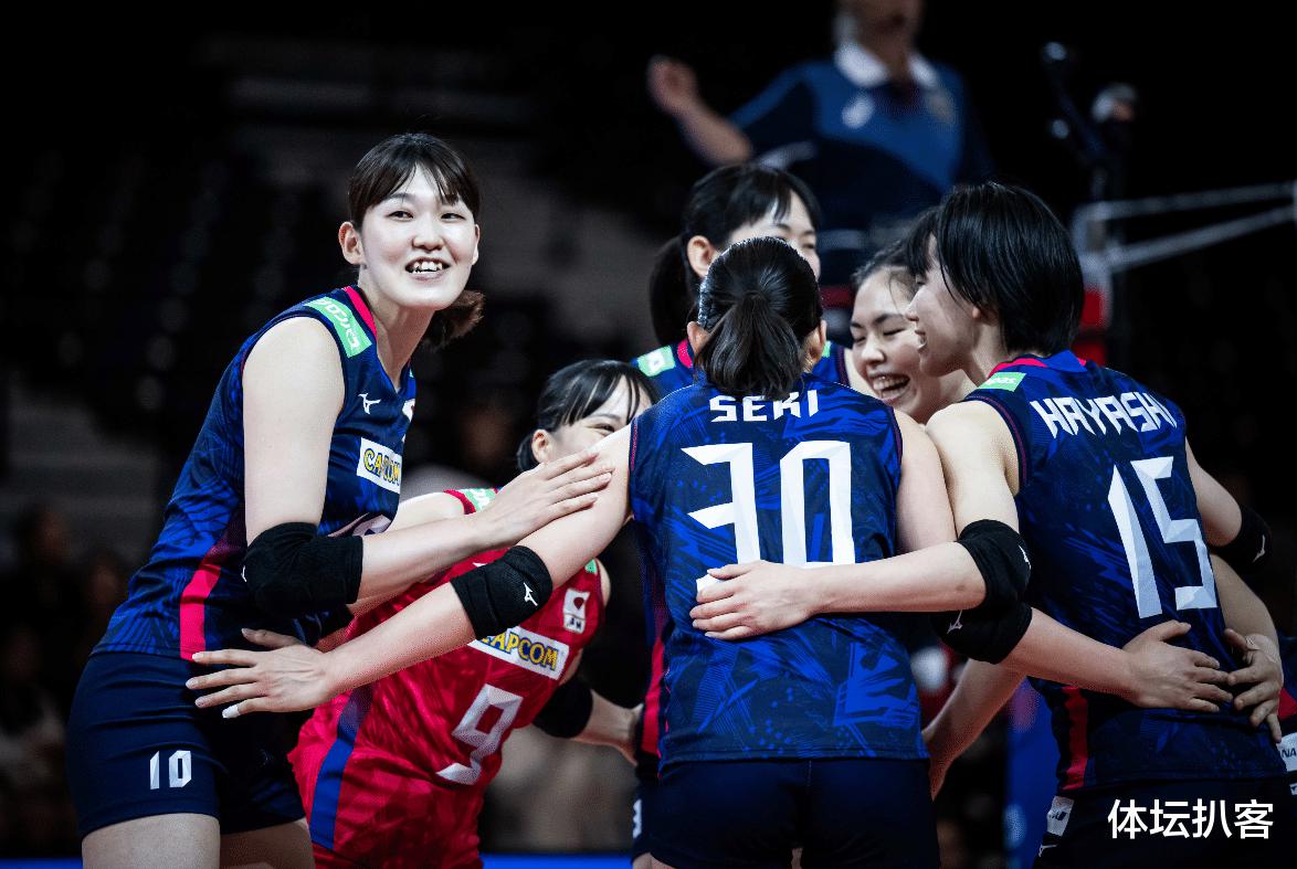 1-3！日本女排被世界冠军打回原形，8连胜后3连败，从第1跌至第4(3)