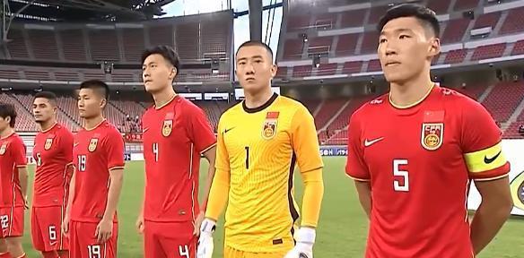 2-0大胜！0-3的惨败！东亚杯第一轮结束后，韩媒对韩国进行了批评(2)