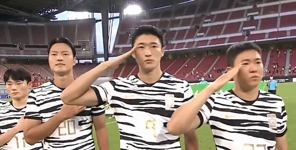 2-0大胜！0-3的惨败！东亚杯第一轮结束后，韩媒对韩国进行了批评(3)