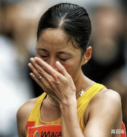 她被称为“中国最落寞奥运冠军”！其教练被全网痛骂，如今46岁美如少女！(1)