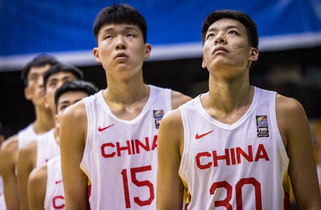 单节23-8！中国队打嗨了：12人登场都有得分 44分狂胜杀进半决赛