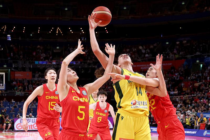 最后3秒！ 中国女篮罚球绝杀后，谁注意姚明这个举动？网友痛批：男篮(3)