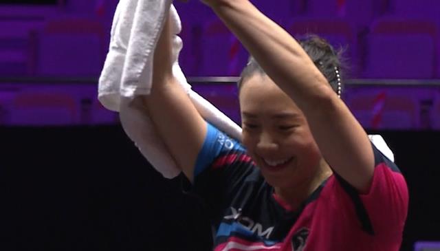 澳门赛3-1爆冷！韩国高颜值美女掀翻世界第8+削球名将，甜美微笑(4)