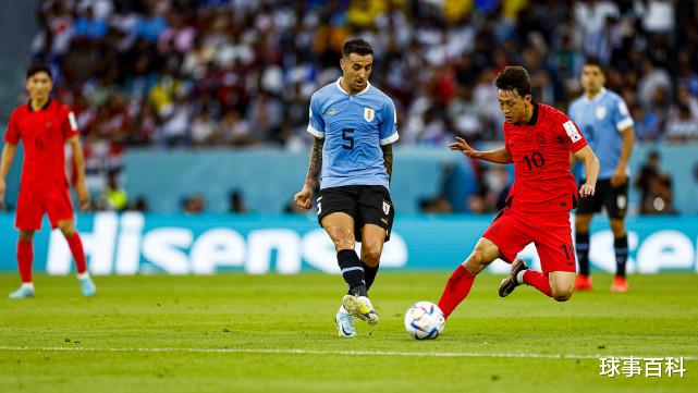 韩国0-0乌拉圭！韩媒赛后猛吹：4K防线压垮对手(2)