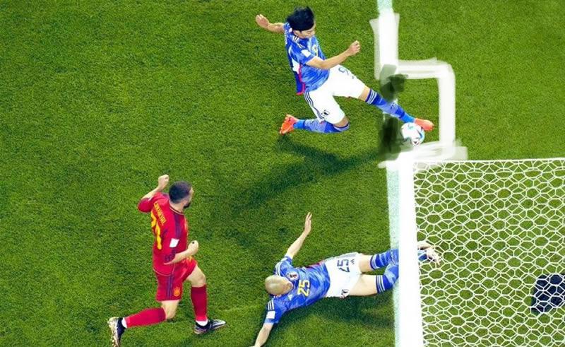 世界杯争议：日本逆转西班牙这球真的出底线了吗？鸟瞰图来了(4)