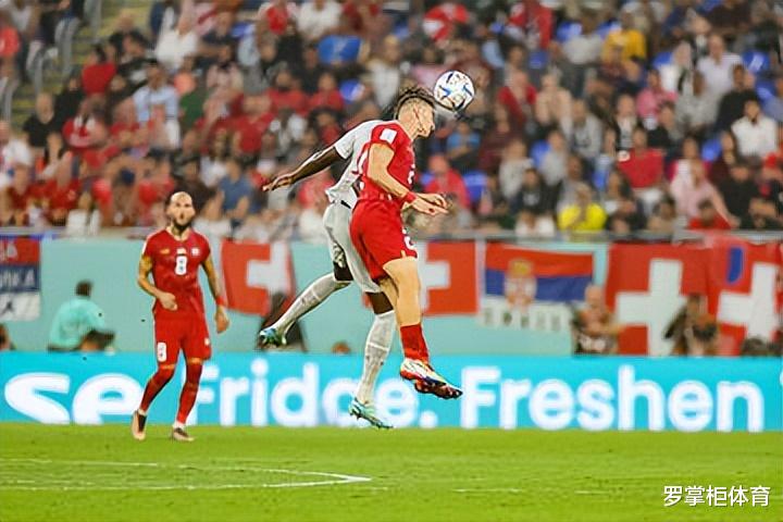 诡异！塞维亚锋霸世界杯首次踢主力就进球，表现出色却被提前换下(4)