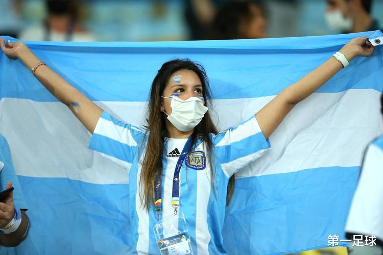 打不死的劳塔罗，未来必成世界一流前锋，下届世界杯阿根廷得靠他(3)