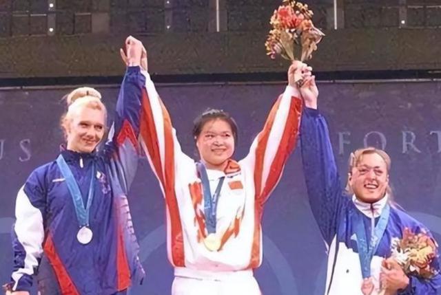 奥运冠军陈晓敏：11次破世界纪录，399万卖掉所有金牌，移民国外(4)