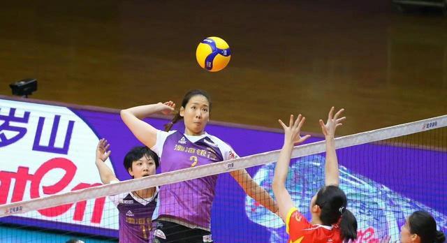 中国女排联赛赛季总结！天津强势夺冠，上海女排年轻赢未来(3)