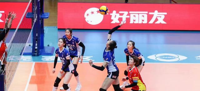 中国女排联赛赛季总结！天津强势夺冠，上海女排年轻赢未来(4)