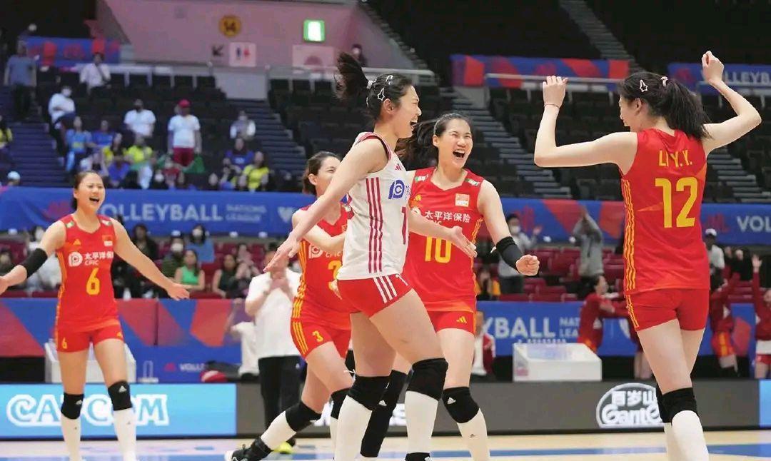 中国女排抵达中国香港，比赛时间表：6天打四场比赛，首战加拿大！(3)