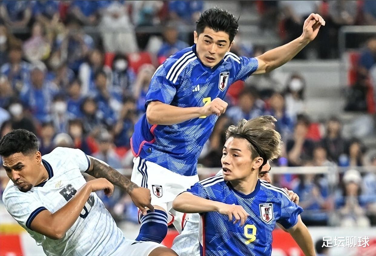 1-1爆冷！他们0-6惨败日本后，87分钟绝平韩国，世界排名比国足高6位(4)