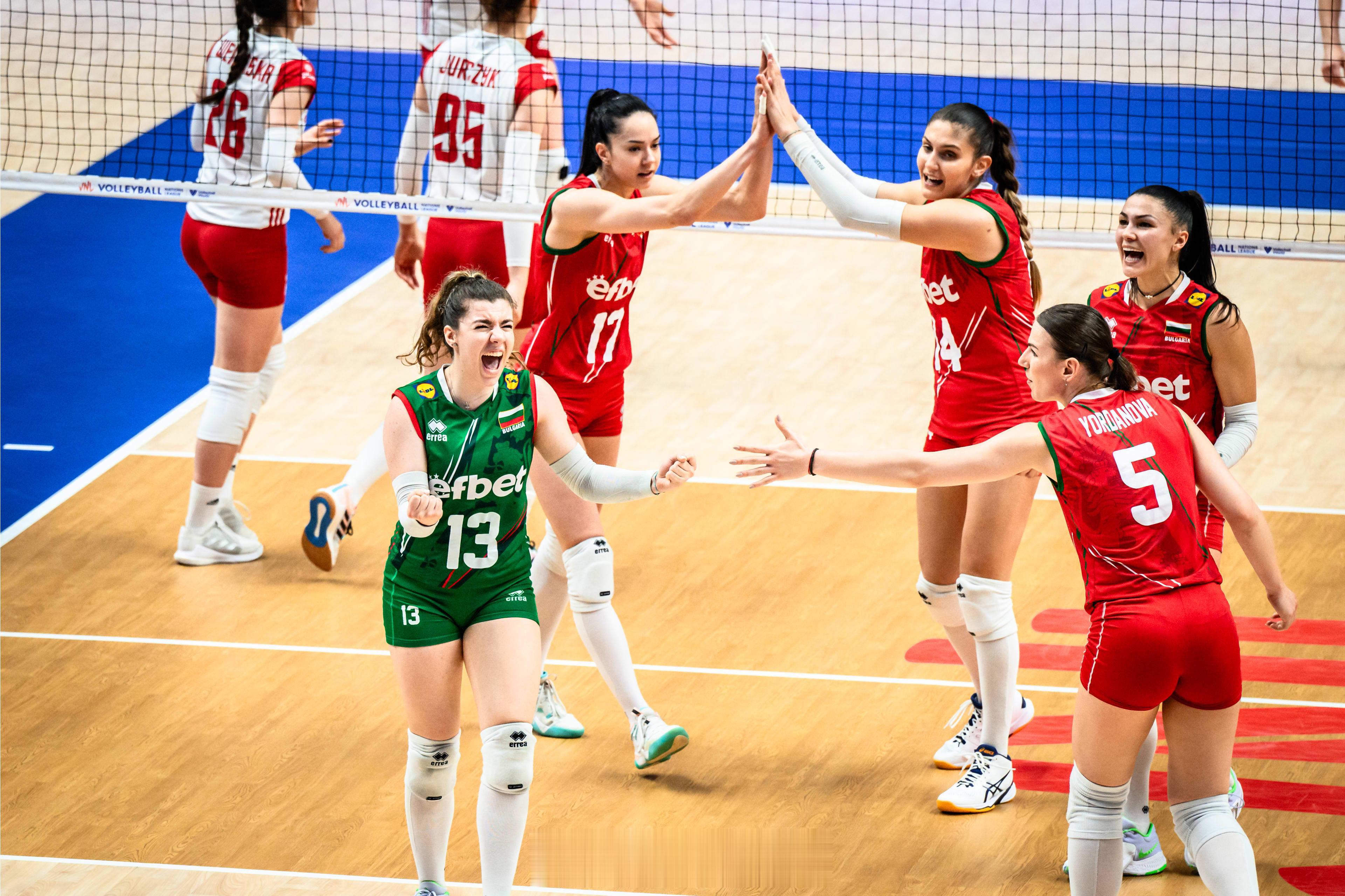 【国家女排联赛波兰3-1保加利亚】#国家女排联赛# 6月30日水原，国家女排联赛(4)