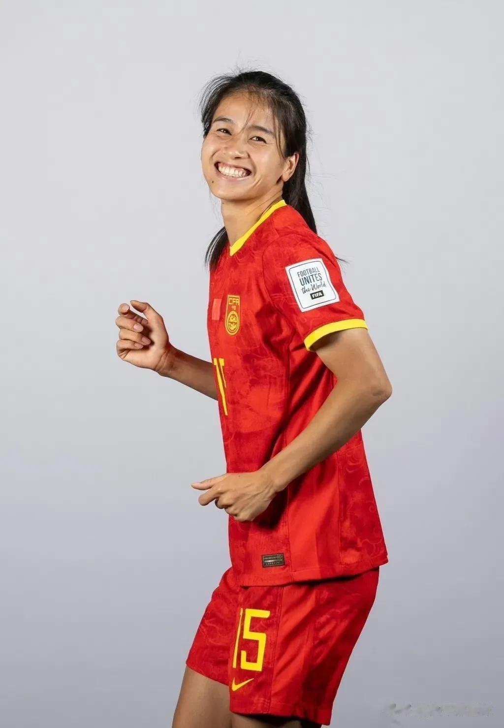 插播一条足球，给中国姑娘加油！祝中国姑娘22号世界杯首场凯旋！

分享一下姑娘们(3)