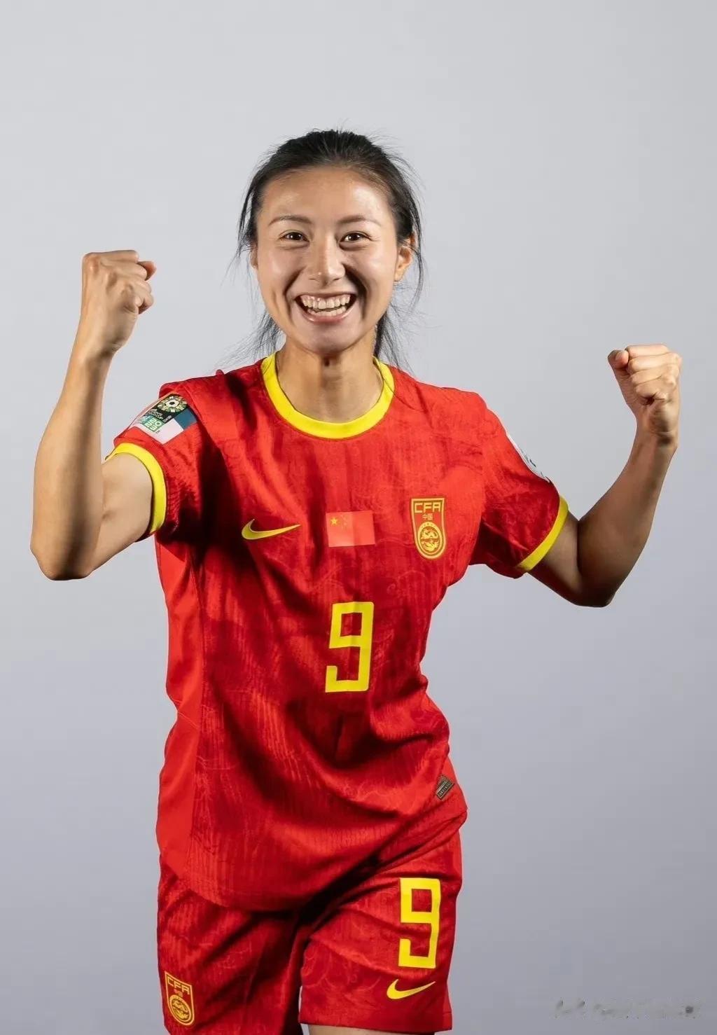 插播一条足球，给中国姑娘加油！祝中国姑娘22号世界杯首场凯旋！

分享一下姑娘们(7)