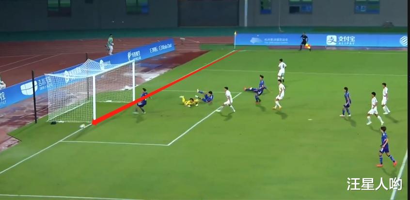 0-0！朝鲜队踢疯了，日本队受到压制，上演硬汉足球，失多次良机(4)