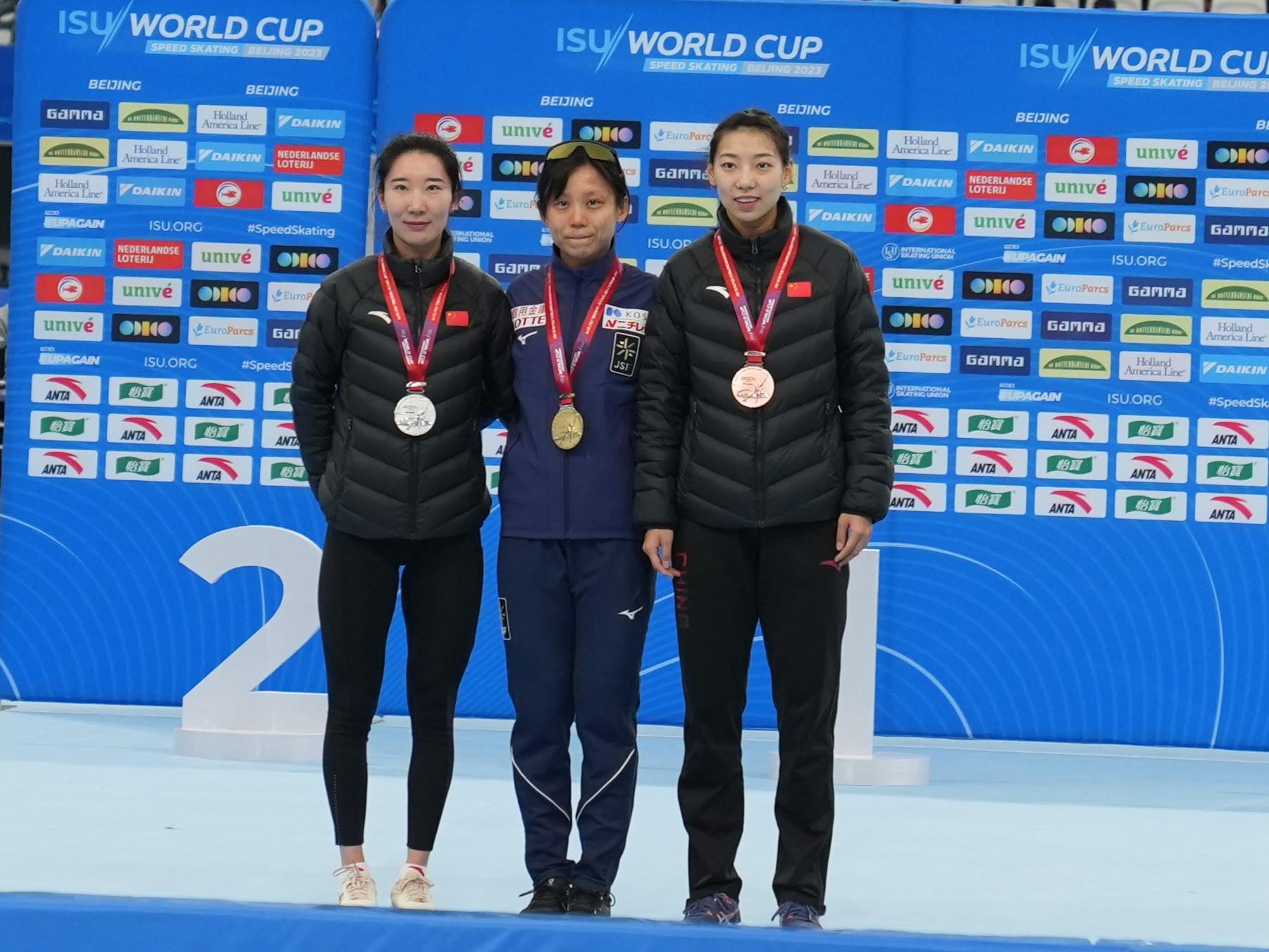 速滑世界杯北京站开赛，中国队收获一银两铜(2)