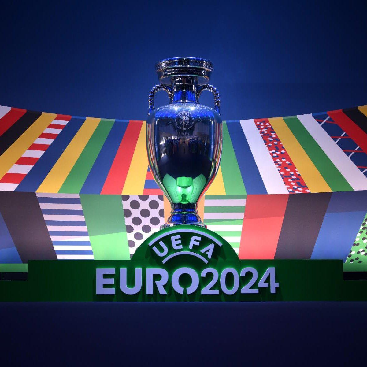 欧洲杯完整分档出炉：意大利落入第四档，12月3日抽签