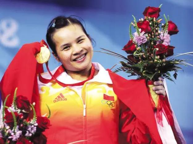“举重天才”陈燮霞：在北京奥运会上夺得金牌，9年后被查出作弊(4)
