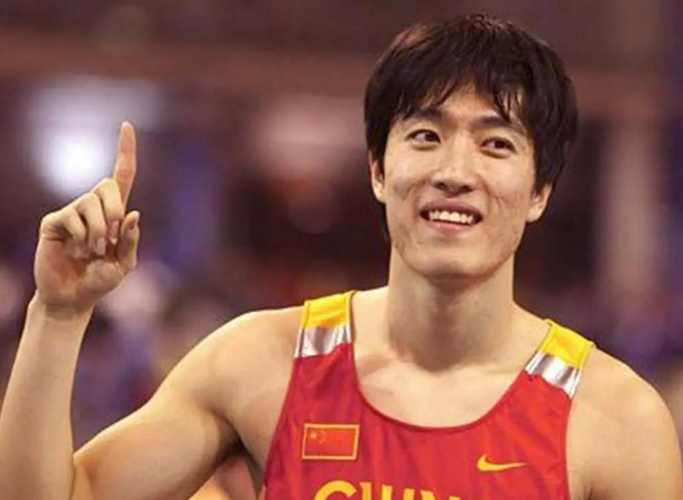 恭喜！中国跨栏再获国际赛冠军，“新刘翔”横空出世？容貌神似(2)