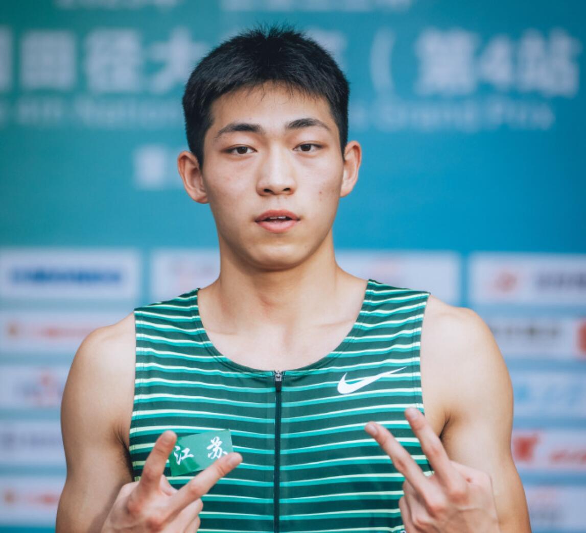 恭喜！中国跨栏再获国际赛冠军，“新刘翔”横空出世？容貌神似(3)