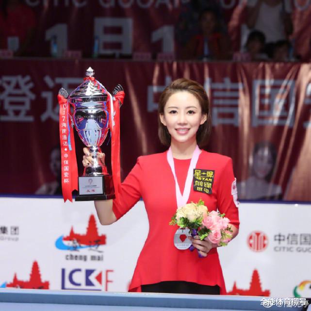 体坛第一美女九球天后潘晓婷，春节送祝福，共获10个世界级赛事冠军(1)