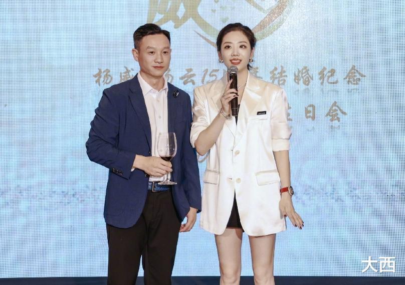 奥运冠军杨威，破产只是谣言，一家人依旧生活滋润，妻子很漂亮