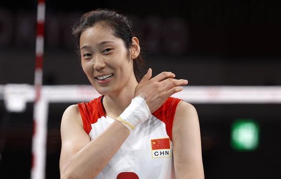 朱婷官宣回归中国女排 曾向河南体育局提退役申请