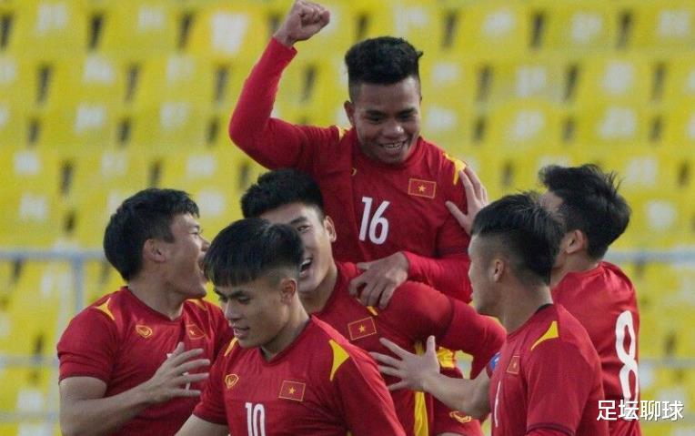 3-1！2-0！亚洲杯疯狂一夜：越南力压前冠军登顶，国奥死磕韩国拼3分(3)