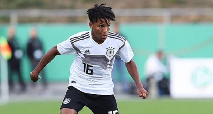 官方: 不莱梅签下德国U21青年队边卫, 今夏正式加盟