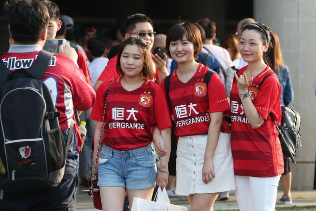 中超球迷画像 女性球迷高达27%(1)