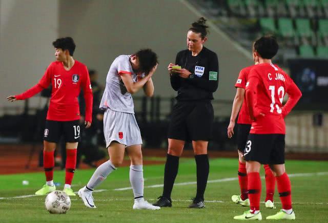 生死战！中国女足0-0韩国女足，王霜受伤下场，要引以为戒(4)