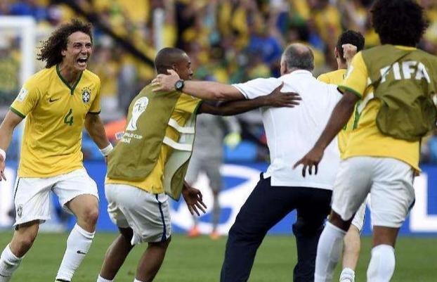 为什么巴西06年输给法国，主要是这几个原因，球赛可能被外围操作(3)
