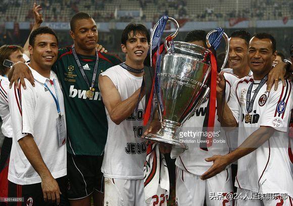07年欧冠决赛下半场 2007年AC米兰的欧冠冠军之路(8)