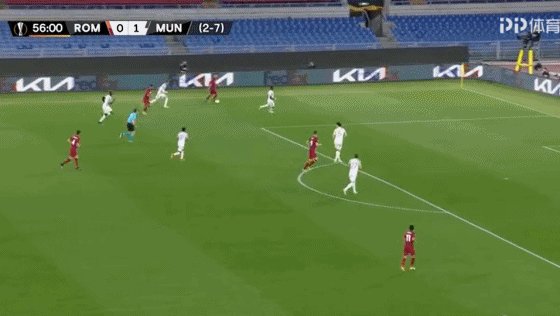 【欧联杯】卡瓦尼梅开 罗马3分钟2球 曼联2比2暂平(4)