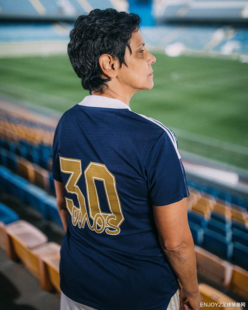 阿迪达斯为弗拉门戈、克鲁塞罗与阿雷格里港国际推出女足特别版球衣(7)