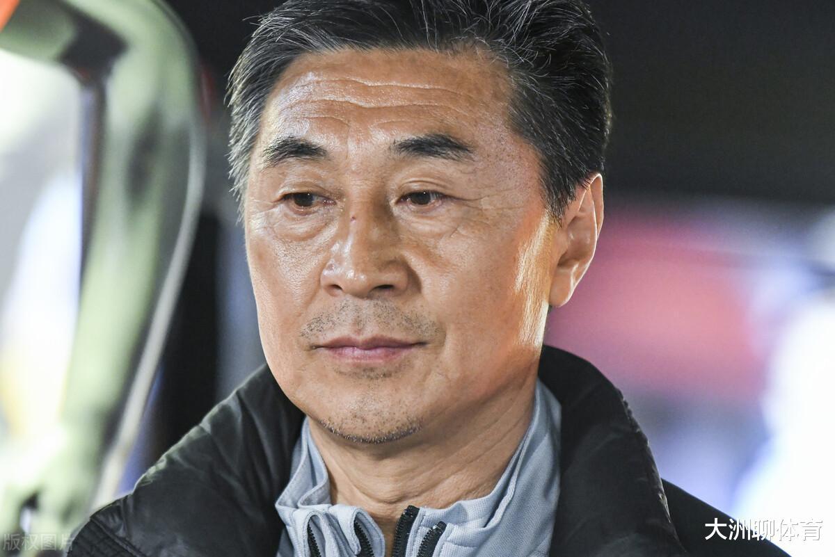 早上9点！中国女足传来消息：贾秀全教练有争议表态，引球迷吐槽(5)